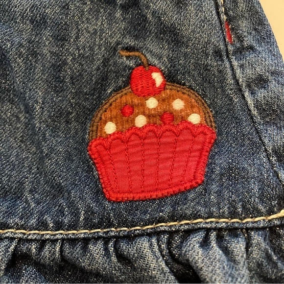 GYMBOREE Denin Skirt w/ Embroidered Cupcake, Size 12-18 Months (2011 Collection) - Picture 4 of 10
